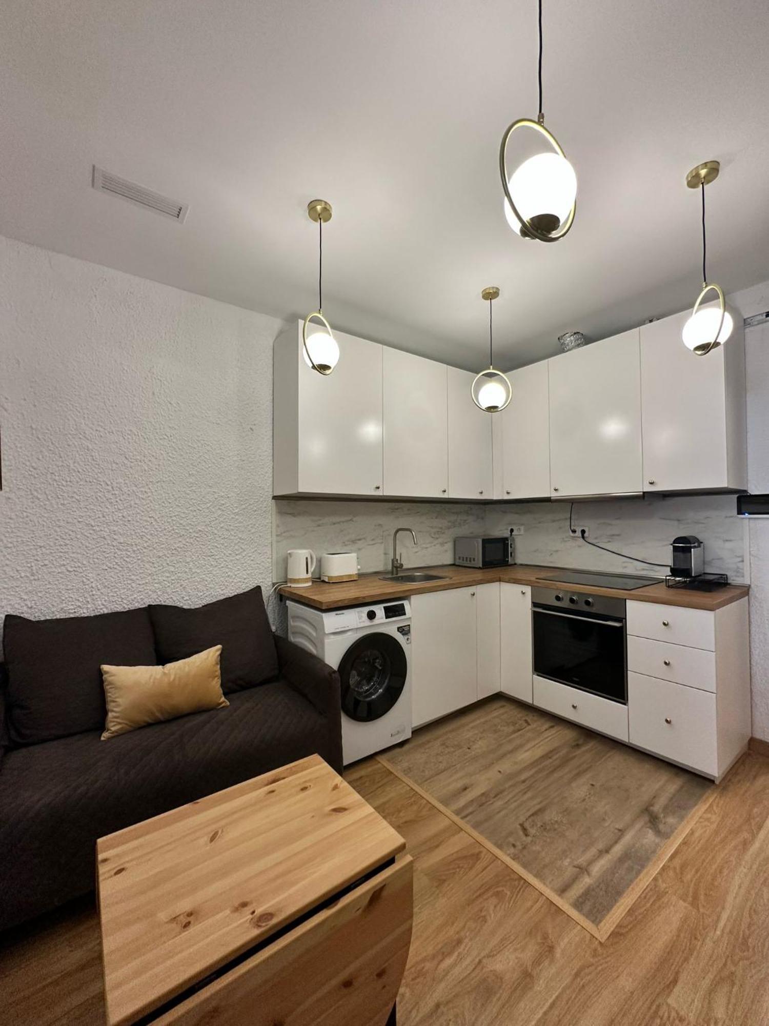 Mi Casa Es Tu Casa Leilighet L'Hospitalet de Llobregat Eksteriør bilde